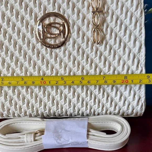 Bebe Cream Shoulder Bag with Gold Details - Picture 12 of 13